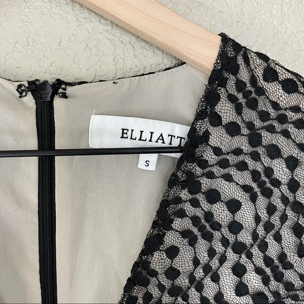 Elliatt Venice Lace Ruffle Ruched Mini Dress Small Cocktail Vneck Frill … - Picture 6 of 12